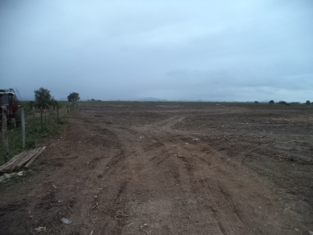 ÁREA DE 188.186,00 M² (3,88 ALQUEIRES) NA ESTRADA DO BREJO GRANDE (ESTRADA DO AEROPORTO).