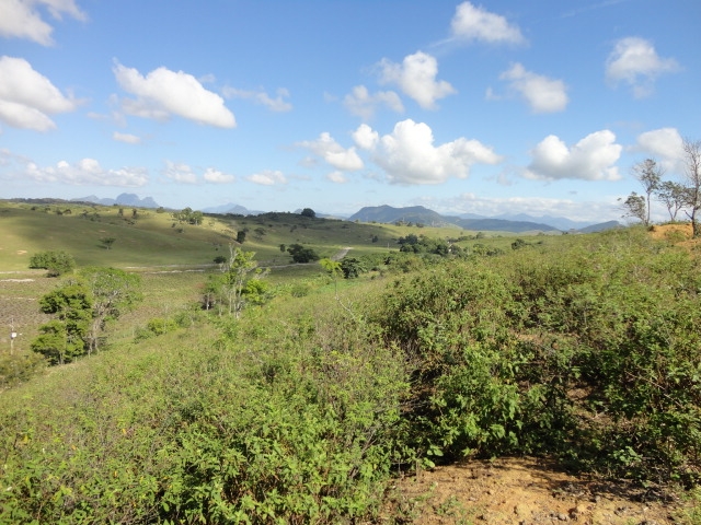 ÁREA DE 346.060,00 M² NA LOCALIDADE DE VIRGEM SANTA Potencial para extração de saibro. Licenças OK.