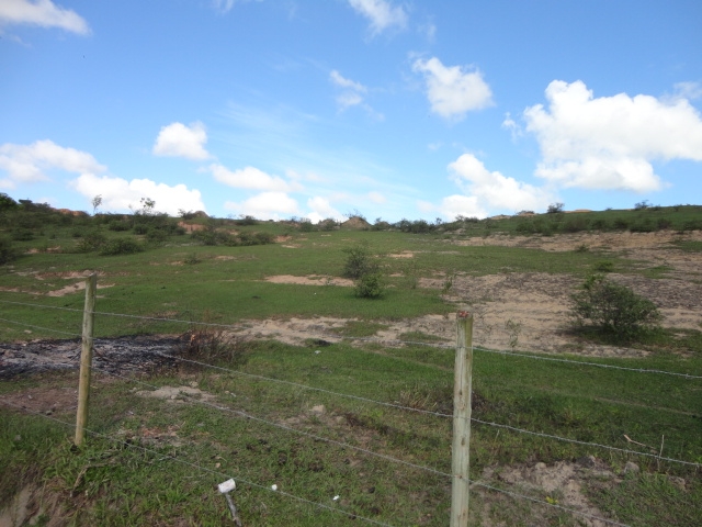 ÁREA DE 346.060,00 M² NA LOCALIDADE DE VIRGEM SANTA Potencial para extração de saibro. Licenças OK.