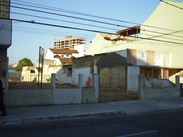 VENDO TERRENO DE 1.086,00 M² NA PELINCA C/ 19,48 METROS DE TESTADA EM FRENTE AO BOLICHE!!!!!