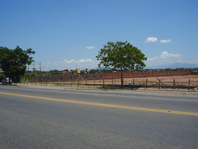 VENDO EXCELENTE ÁREA NA 7.200,00 M² NA BR 101 (CAMPOS-VITÓRIA) EM FRENTE A REDE MANAUS!!