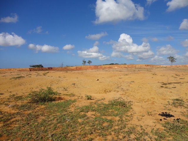 ÁREA DE 346.060,00 M² NA LOCALIDADE DE VIRGEM SANTA Potencial para extração de saibro. Licenças OK.