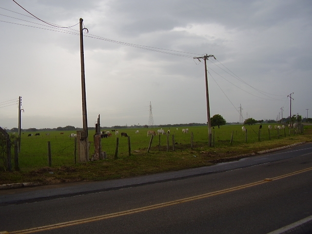 PROPRIEDADE DE 21 ALQUEIRES SITUADA NO EIXO INDUSTRIAL DO PORTO DO AÇU 1.016.400 M²!!