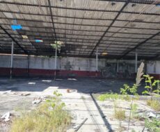 ÁREA/GALPÃO DE 2.000,00 M² NA RUA SENADOR VIANA AO LADO DA UNIVERSIDADE FEDERAL FLUMINENSE À 150 METROS DA AV. 15 DE NOVEMBRO.