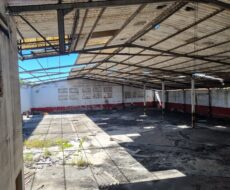 ÁREA/GALPÃO DE 2.000,00 M² NA RUA SENADOR VIANA AO LADO DA UNIVERSIDADE FEDERAL FLUMINENSE À 150 METROS DA AV. 15 DE NOVEMBRO.