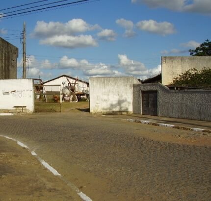 ÁREA DE 27.725,00 M² NA AVENIDA ALBERTO LAMEGO