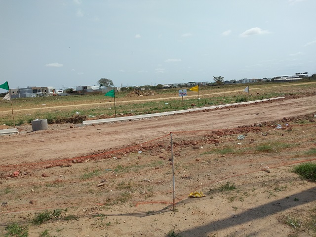 TERRENOS NO LOTEAMENTO VILA DA RAINHA,