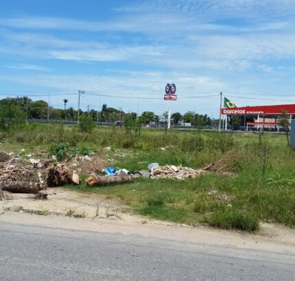 2 TERRENOS NO PRQ. IMPERIAL NA RUA LUÍS CARLOS DE BARROS VIANA