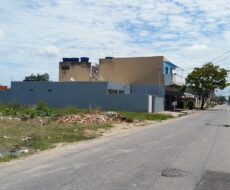 2 TERRENOS NO PRQ. IMPERIAL NA RUA LUÍS CARLOS DE BARROS VIANA