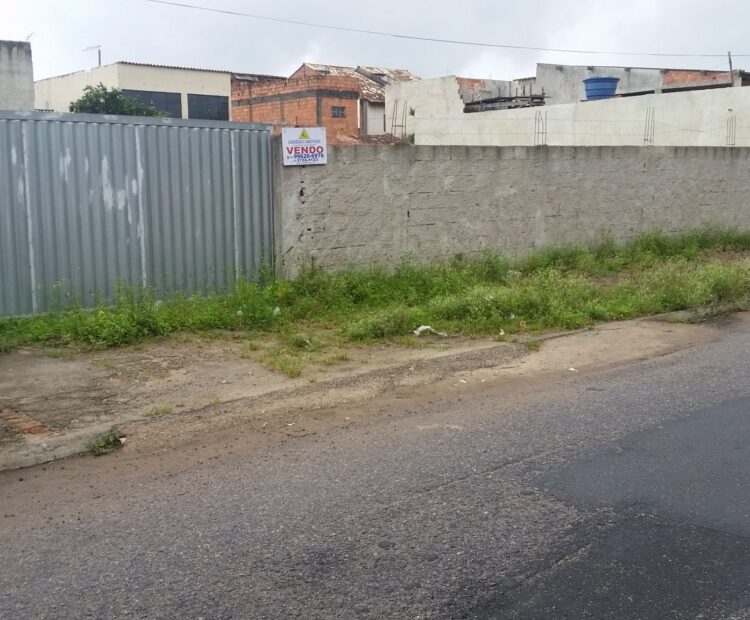 TERRENOS NA RUA JOÃO MANOEL DE ABREU, Nº 430/432 E 434/436