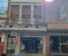 PRÉDIO COMERCIAL NA RUA ALBERTO TORRES, Nº , CENTRO