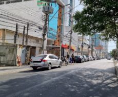 CASA NA RUA NA VOLUNTÁRIOS DA PÁTRIA Nº 518, PELINCA.