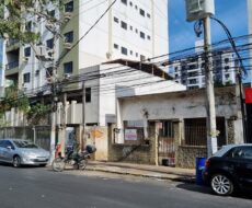 CASA NA RUA NA VOLUNTÁRIOS DA PÁTRIA Nº 518, PELINCA.