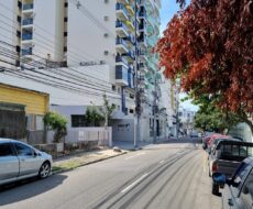 CASA NA RUA DR. SIQUEIRA, Nº 300,