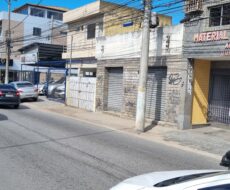 CASA COM PONTO COMERCIAL NA AVENIDA 28 DE MARÇO, Nº , CENTRO.