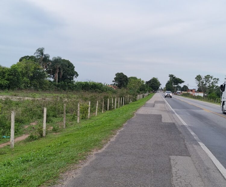 ÁREA COMERCIAL DE 26.200,00 M², NA BR-101 (CAMPOS X RIO DE JANEIRO), URURAÍ.