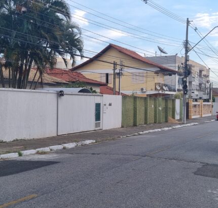 CASA DUPLEX NA RUA HERCULANO AQUINO, Nº , FLAMBOYANT.