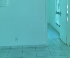 PRÉDIO COMERCIAL NA RUA DOS ANDRADAS ESQUINA COM RUA SANTA EFIGÊNIA