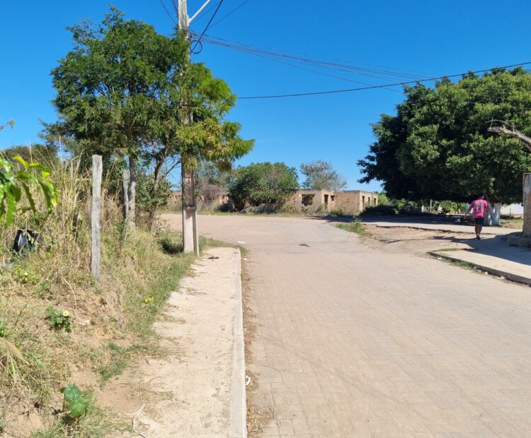 ÁREA DE 146.420,00M² NA ESTRADA DO JACÚ.