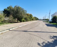 TERRENOS NO CONDOMÍNO ATHENAS PARK RESIDENCE.