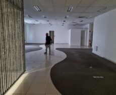 PRÉDIO COMERCIAL NA AVENIDA 28 DE MARÇO, TURF CLUB