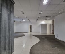 PRÉDIO COMERCIAL NA AVENIDA 28 DE MARÇO, TURF CLUB