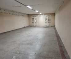 PRÉDIO COMERCIAL NA RUA TREZE DE MAIO,