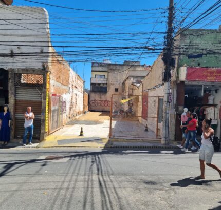 TERRENO NA RUA BARÃO DO AMAZONAS, CENTRO