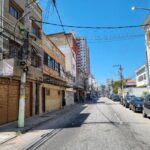 PRÉDIO COMERCIAL NA RUA ALBERTO TORRES N º CENTRO.