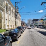 PRÉDIO COMERCIAL NA RUA ALBERTO TORRES N º CENTRO.