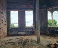 PRÉDIO COMERCIAL (CASTELINHO) NA AVENIDA 15 DE NOVEMBRO