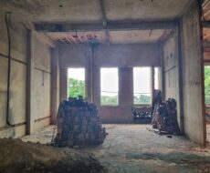 PRÉDIO COMERCIAL (CASTELINHO) NA AVENIDA 15 DE NOVEMBRO