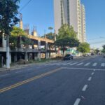 PRÉDIO COMERCIAL NA RUA PADRE ROMEU PEDRUZZI, ESQUINA COM RUA DR. SIQUEIRA.