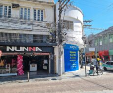 PRÉDIO COMERCIAL NA RUA TEOTÔNIO FERREIRA DE ARAÚJO