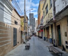 PRÉDIO COMERCIAL NA AVENIDA RUI BARBOSA, Nº 1073 (ATUAL AV. NELSON SOUZA OLIVEIRA), CENTRO (PRÓXIMO AO CAMPOS SHOPPING).