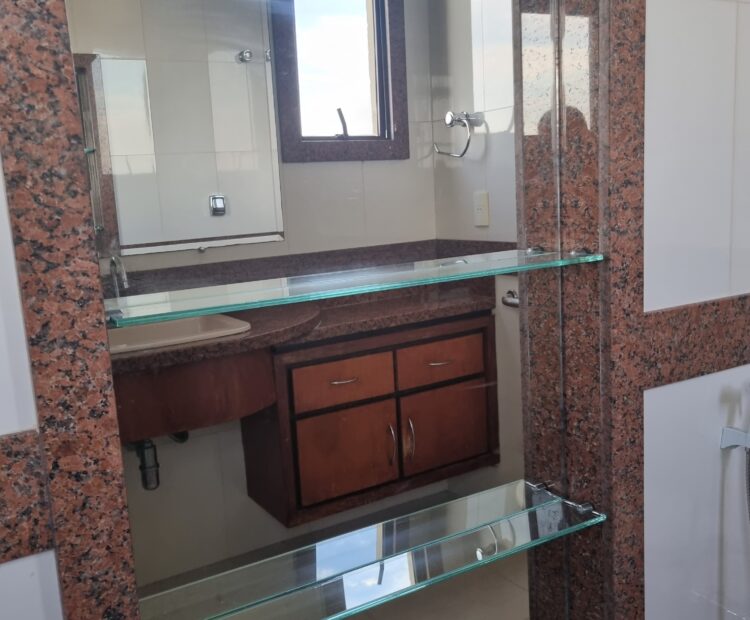 CONJUNTO DE SALAS COMERCIAIS NA COBERTURA