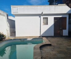 CASA NA RUA GILBERTO CARDOSO, TURF CLUB. NASCENTE. 350 M²