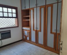 CASA NA RUA GILBERTO CARDOSO, TURF CLUB. NASCENTE. 350 M²