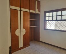 CASA NA RUA GILBERTO CARDOSO, TURF CLUB. NASCENTE. 350 M²