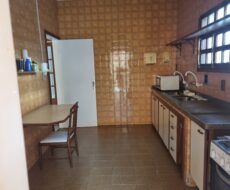 CASA NA RUA GILBERTO CARDOSO, TURF CLUB. NASCENTE. 350 M²