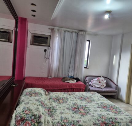 APARTAMENTO NO EDIFÍCIO SOLARIS, RUA ÁLVARO DE LACERDA Nº. 52, CENTRO.