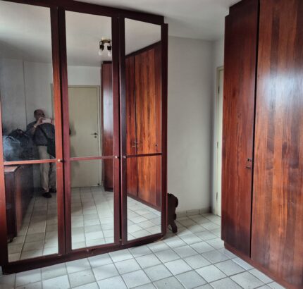 APARTAMENTO NO EDIFÍCIO SOLARIS, RUA ÁLVARO DE LACERDA Nº. 52, CENTRO.