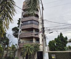 APARTAMENTO NO EDIFÍCIO SOLARIS, RUA ÁLVARO DE LACERDA Nº. 52, CENTRO.