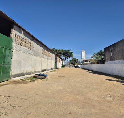 Galpão em uma área de 3.000,00 m² na Av. Tarcísio Miranda nº