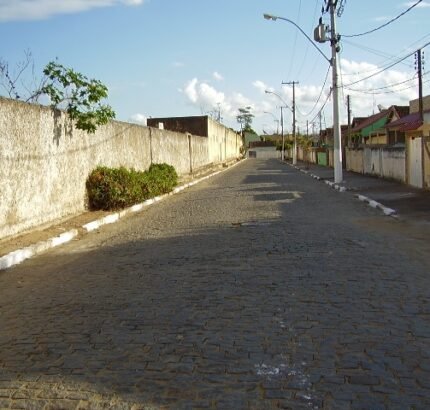 ÁREA DE 27.725,00 M² NA AVENIDA ALBERTO LAMEGO