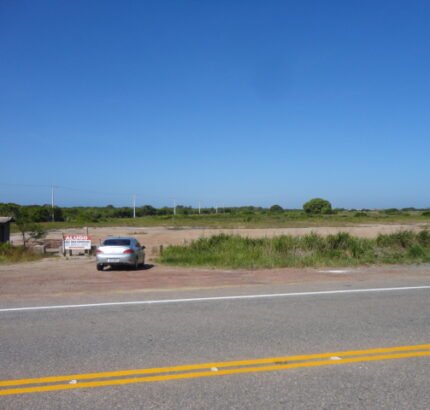ÁREA COMERCIAL/INDUSTRIAL DE 193.600,00 M² NO PORTO DO AÇU.
