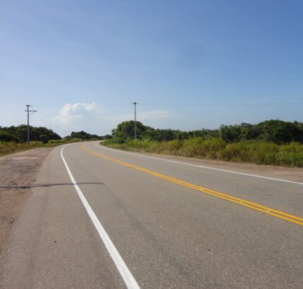 ÁREA COMERCIAL/INDUSTRIAL DE 193.600,00 M² NO PORTO DO AÇU.