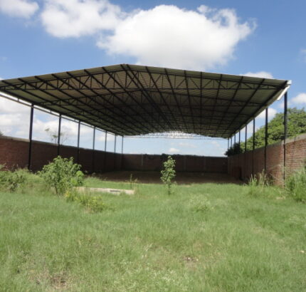 GALPÃO DE 800 M² NA VILA DA RAINHA (AVENIDA I)