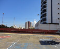 APARTAMENTO NO EDIFÍCIO DEBLET APARTAMENTO