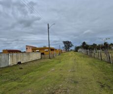 DOIS EXELENTES TERRENOS NA PRAIA DE SANTA CLARA
